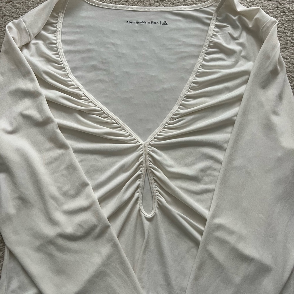 White Ruched V-Neck Top - Picture 3 of 4
